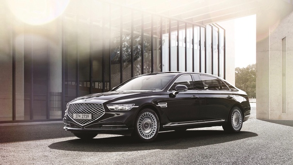 Премиальный бренд компании Hyundai – Genesis – представил удлинённую версию флагманского седана Genesis G90 L. 