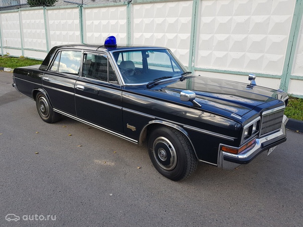 Nissan President автомобиль представительского класса, обслуживал посла РФ в Японии. В 1995 году был ввезен в Россию, с этого момента в был одних руках, сделав около 15000 км пробега. 