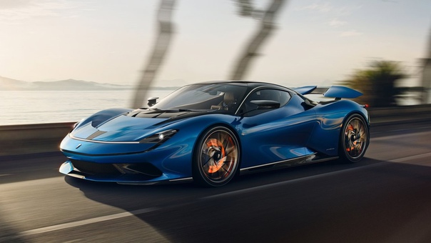 Ателье Pininfarina сделало себе подарок к 90-летнему юбилею: электрический гиперкар Pininfarina Battista, который стал самым мощным серийным итальянским автомобилем. Суммарная мощность силовой установки составляет 1900 лошадиных сил! А всего сделают 150 таких автомобилей:
