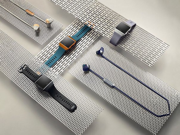 Беспроводные наушники Fitbit Flyer адресованы спортсменам и физкультурникам