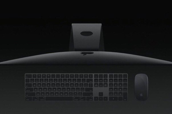 Моноблок iMac Pro получил несъёмную оперативную память и набор из клавиатуры и мышки, который нельзя будет купить отдельно