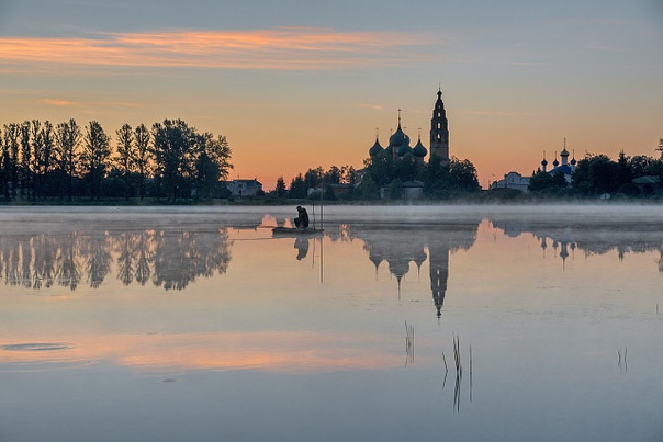 Рыбак. Село Великое, Ярославская область, Россия