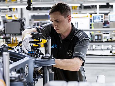 Путин поучаствовал в запуске российского завода Mercedes-Benz 