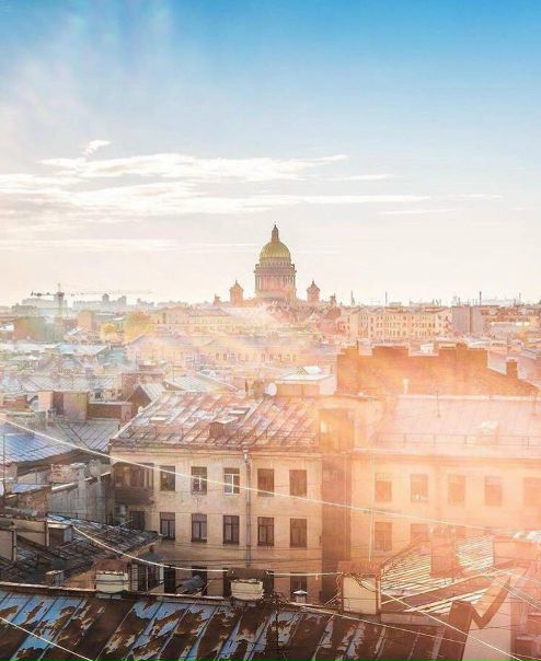 Доброе утро, друзья! Предлагаем Вам распахнуть свои занавески и насладиться петербургский солнцем  оно реально там, проверьте! 
