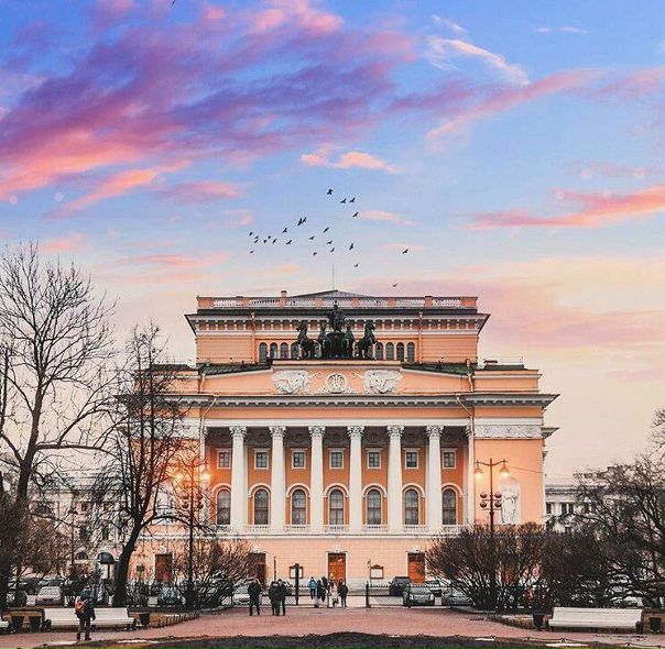 Доброе утро, друзья! Пора просыпаться и доделывать важные дела этой недели  впереди выходные, ура! За окном +3 и сооолнце 