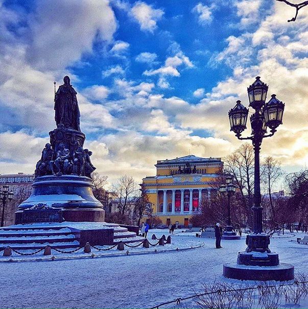 Доброе утро, любимый город! Мы все ближе к долгожданным выходным  за окном +1 градус. 
