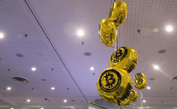 Bitcoin вновь обновил исторический максимум. Курс самой популярной криптовалюты на торгах в воскресенье превысил $4150.
