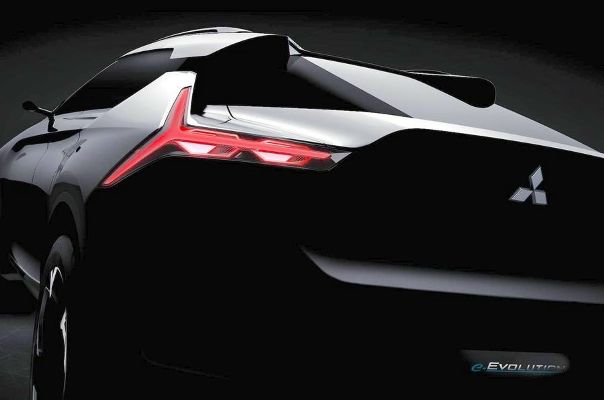 Концепт кроссовера Mitsubishi e-Evolution получит три электродвигателя и искусственный интеллект