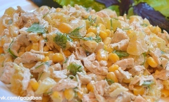 Салат с курицей и кукурузой
