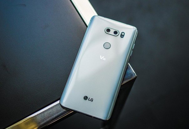 Для LG Electronics прошедший год принёс рекордную выручку, но мобильное подразделение всё ещё остаётся убыточным 