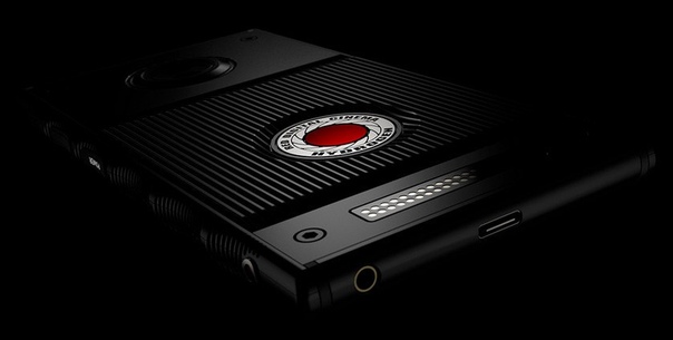 «Голографический» смартфон RED Hydrogen One получит 3D-камеры