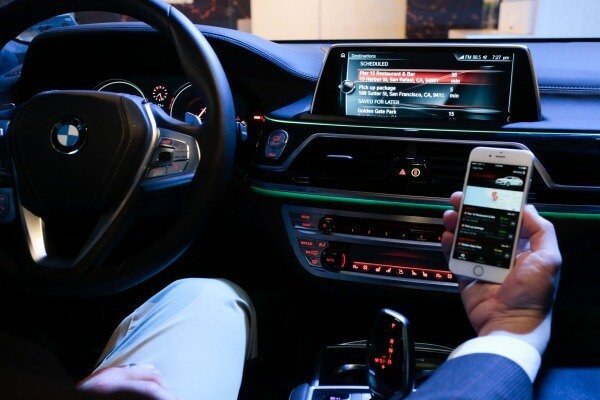 Автомобили BMW получат поддержку Amazon Alexa в следующем году 