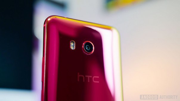 Смартфон HTC U11 к уже поддерживаемым помощникам HTC Companion и Google Assistant получит ещё и поддержку Alexa