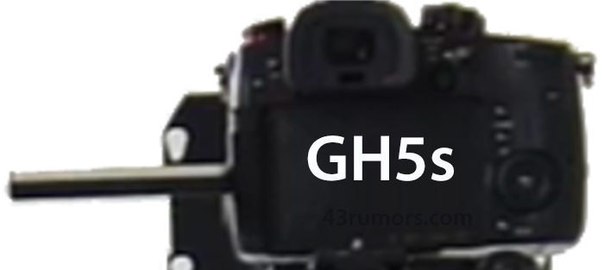 Судя по первому изображению, камера Panasonic DC-GH5s будет очень похожа на DC-GH5 
