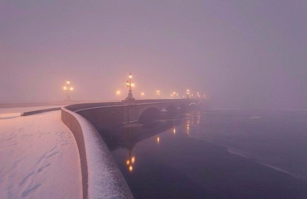 Троицкий мост утром, Санкт-Петербург, Россия