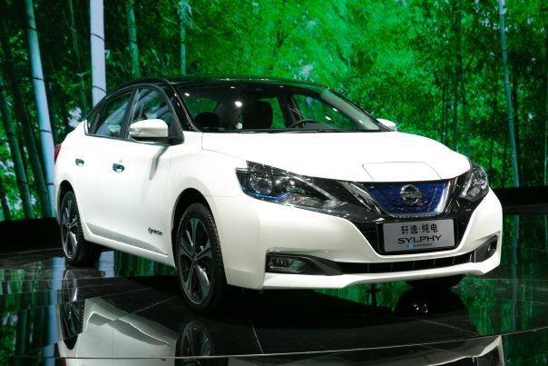 В Пекине представили электрический седан Nissan Sylphy Zero Emission, созданный на основе хэтчбека Nissan Leaf