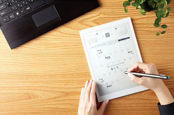 Sony Digital Paper DPT-CP1 — устройство с 10-дюймовым экраном E Ink и поддержкой стилуса 