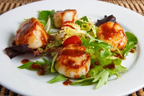 Гребешки в соусе из мисо и кленового сиропа/Maple and Miso Scallops. 