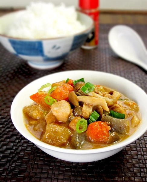 Тушеная курица с овощами/Chicken Vegetable Stew. 