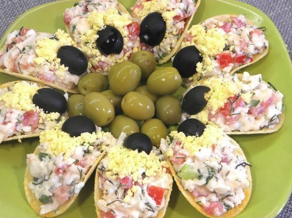 Сырная закуска на чипсах 