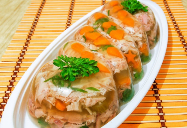 Заливное из курицы 