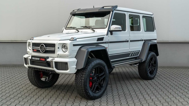Любители эксклюзивных «Геликов» порадуются этой новостью. В Brabus показали новый проект на базе G63 прошлого поколения. Фишкой новинки стали портальные мосты от огромного G 500 44, 600-миллиметровый дорожный просвет и 700-сильный двигатель. Ну и главное, всего 10 экземпляров!