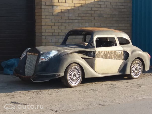 Вы спросите: Что ты такое! Мы ответим: Это Mitsuoka Le-Seyde. Что еще нам известно со слов владельца: Машина на ходу, заводится и едет. Готовность автомобиля 75%. Если готовы доделать оставшиеся 25 — то берите.