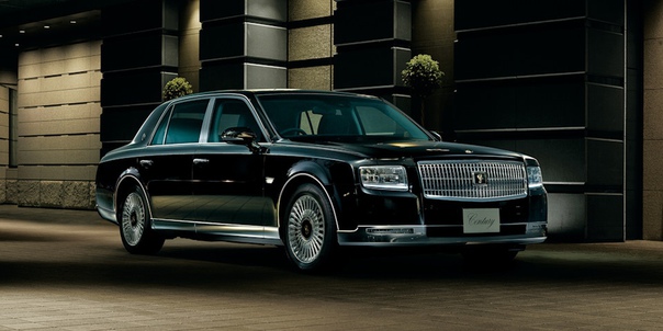 Японский люкс или машина, которой у нас нет. Toyota Century как и менталитет страны восходящего солнца нам кажется непонятной — это высокотехнологичная, но очень скромная роскошь. Японский люкс или машина, которой у нас нет. Toyota Century как и менталитет страны восходящего солнца нам кажется непонятной — это высокотехнологичная, но очень скромная роскошь.