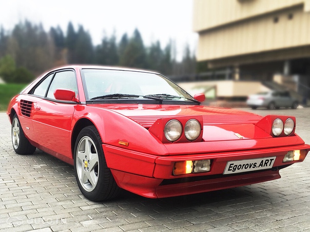 Ferrari Mondial 1981 года. Красивый и редкий коллекционный автомобиль к тёплому сезону. Всего было изготовлено 703 таких авто. Отреставрирован и в отличном состоянии.