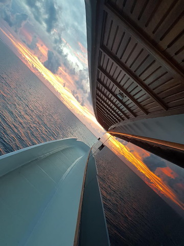 Отражение заката.