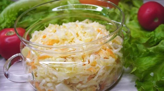 Капустный салат необычным способом 