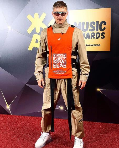 Удачна ли новая стрижка Мити Фомина