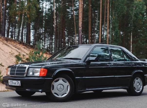 Оборотистый мотор, великолепное управление и куча доработок — легендарный Mercedes-Benz 190: