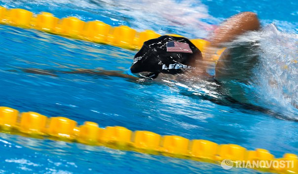 Пловцы сборной США установили мировой рекорд в финале чемпионата мира по водным видам спорта в Будапеште в смешанной комбинированной эстафете 4х100 метров 
