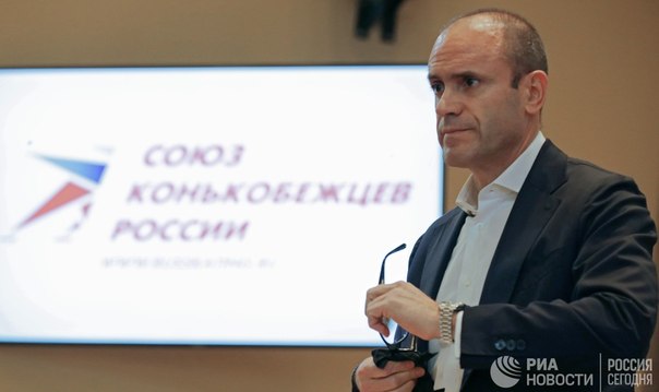 Президент Союза конькобежцев России Алексей Кравцов предложил устранить пост главного тренера сборной.