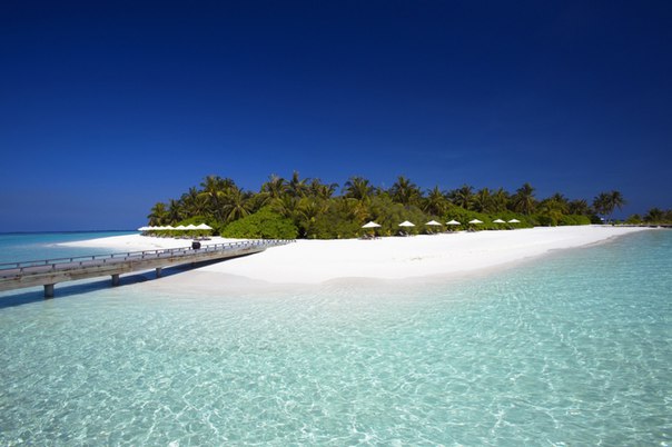 На Мальдивы без вещей - курорт Велассару