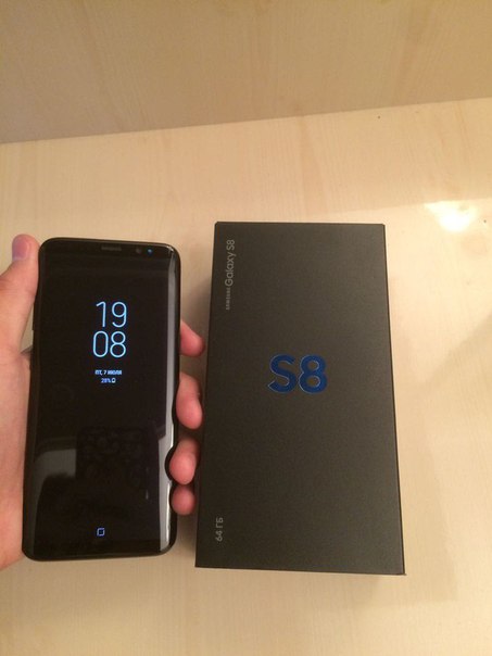 Урaaa!!! Bот и пришел мой Samsung Galaxy S8 (a вернее точнaя его копия)! Достaвили всего зa 5 дней! Куплен он был здесь  vk.cc/7osIMV