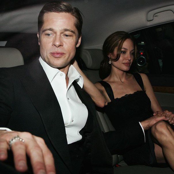 Анджелина Джоли и Брэд Питт все еще женаты!