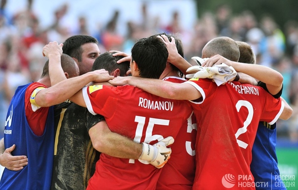 Сборная России по пляжному футболу разгромила украинцев в матче Суперфинала Евролиги