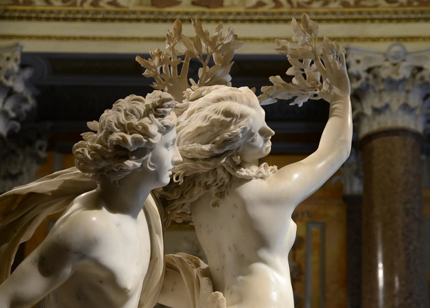 Аполлон и Дафна» (итал. Apollo e Dafne) — мраморная скульптура в стиле барокко работы итальянского мастера Бернини, выполненная в 1622-1625 годах, находится в Галерее Боргезе в Риме.