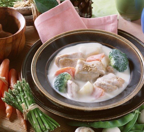 Сливочный мисо-суп с лососем. 