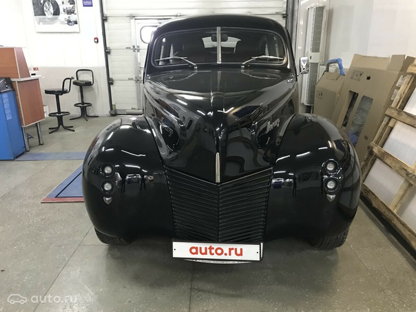 Эксклюзивный автомобиль — кузов Mercury 1939 года, восстановлен. Автомобиль в единственном экземпляре. В салоне профессиональная музыка, мотор коробка ходовая от БМВ, в общем, чистый кастом.